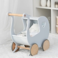 Holz Kinderwagen Laufhilfe. Puppenwagen mit dem Namen des Babys. Personalisiertes Babygeschenk für ein kleines Mädchen